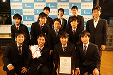 201/12/16　神戸学生イノベーターズグランプリ　準優勝のFighters（髙室ゼミ）の皆さん
