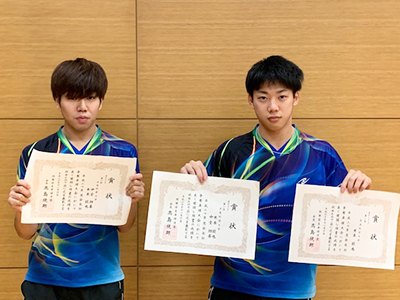 卓球部　米本駿也さん（人社1年）　会長杯争奪卓球大会で2冠達成のサムネイル
